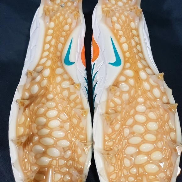 Nike Alpha Menace Pro Low Miami Dolphins Football - Picture 6 of 8